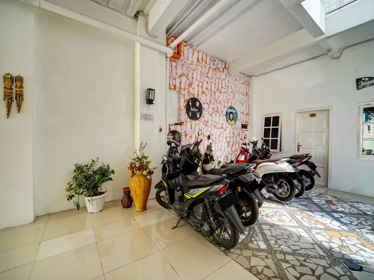 Super Oyo 91173 Guesthouse King Puntodewo Pakualaman Exteriör bild