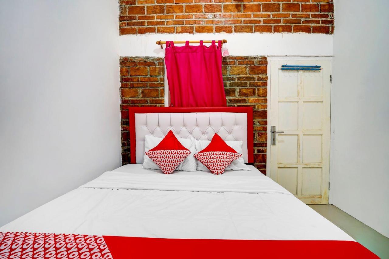 Super Oyo 91173 Guesthouse King Puntodewo Pakualaman Exteriör bild